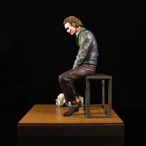 اکشن فیگور جوکر نشسته Joker Action Figure _اکشن فیگور